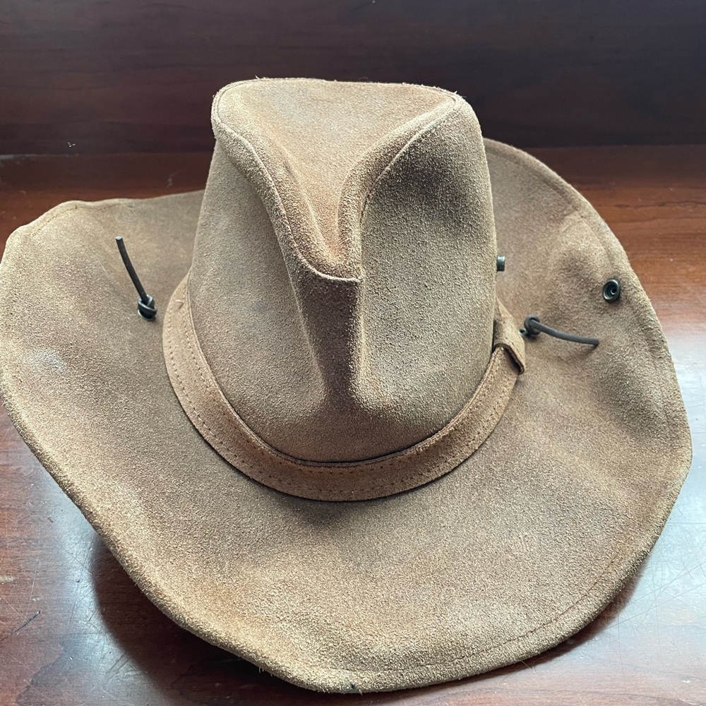 Minnetonka Leather Suede Flexible Cowboy Hat